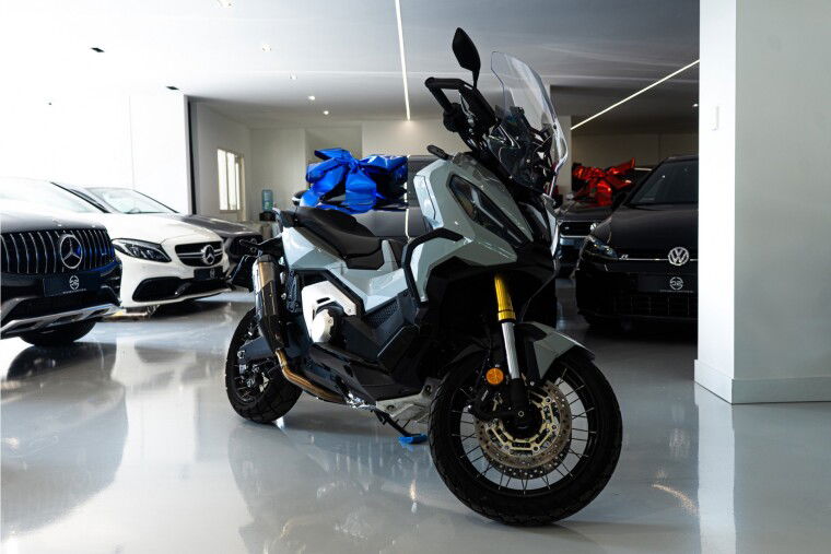 Foto van Honda NC 750 X-ADV AKRAPOVIC | NARDO | ABS ALS NIEUW! Garantie NC 750 X-ADV AKRAPOVIC | NARDO | ABS ALS NIEUW! Garantie