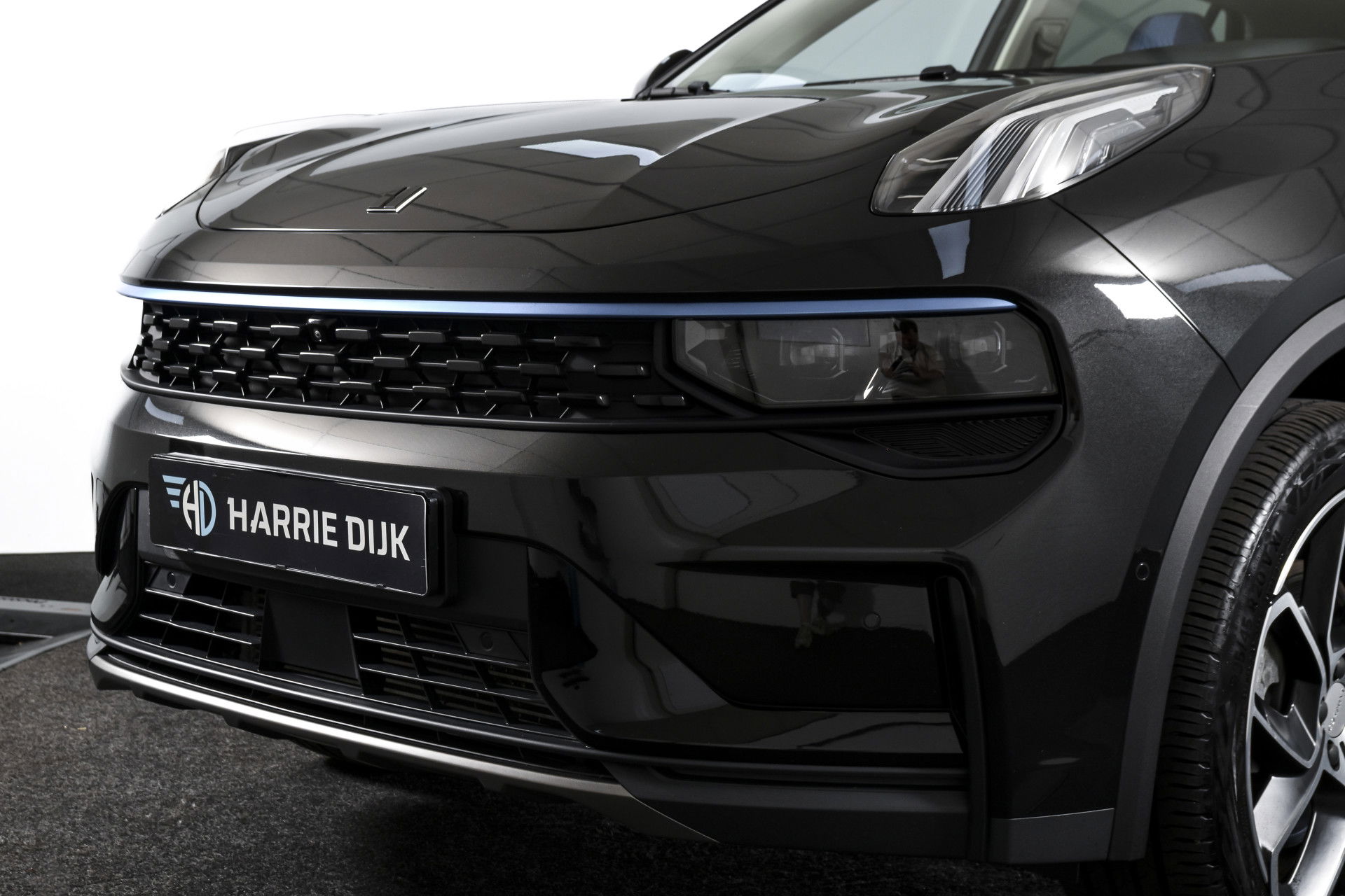 Lynk & Co - 01