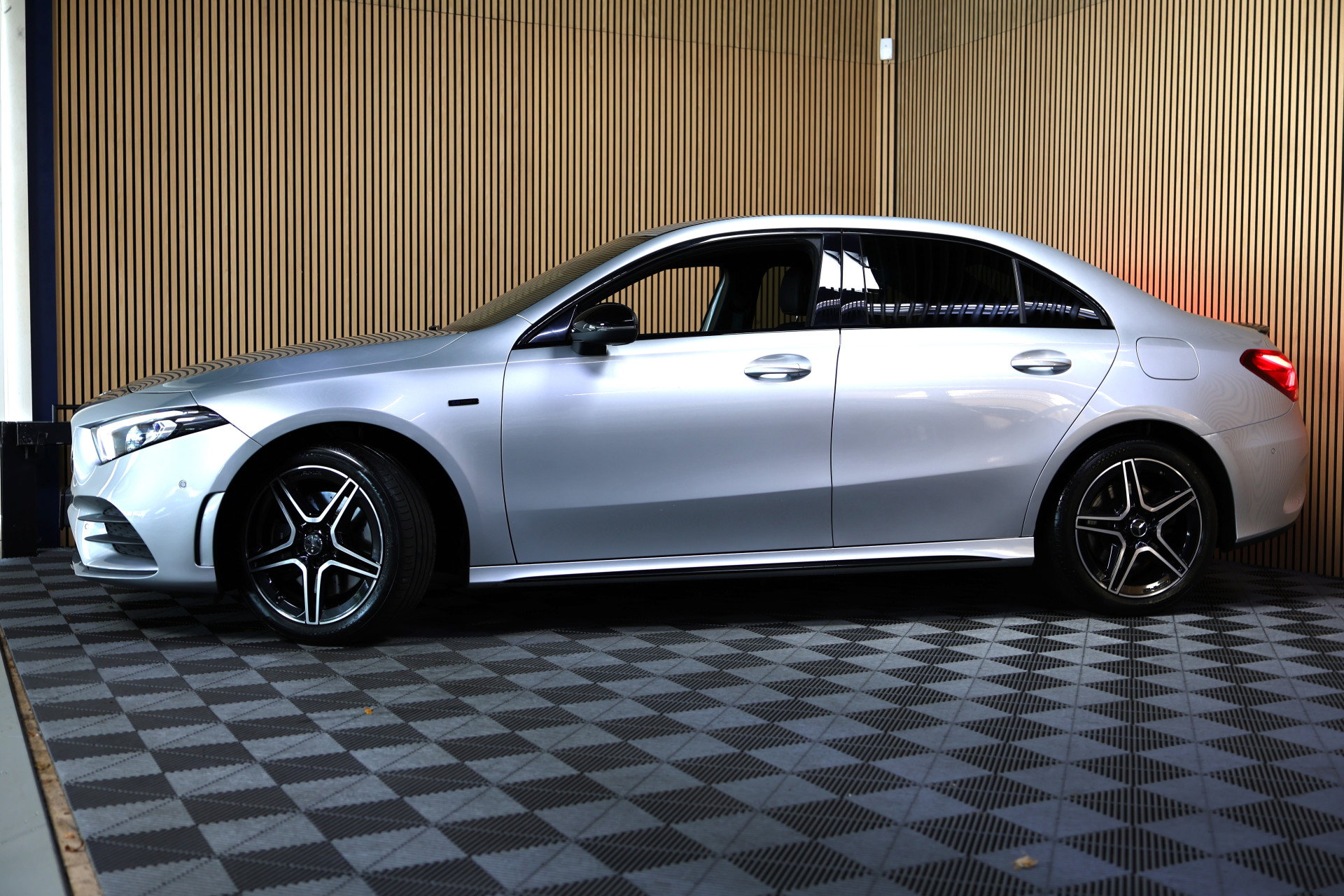 Mercedes-Benz 250 e Business AMG VIRTUAL NAVI CLIMA KEYLSS START SFEER CAMERA '20 - foto 14