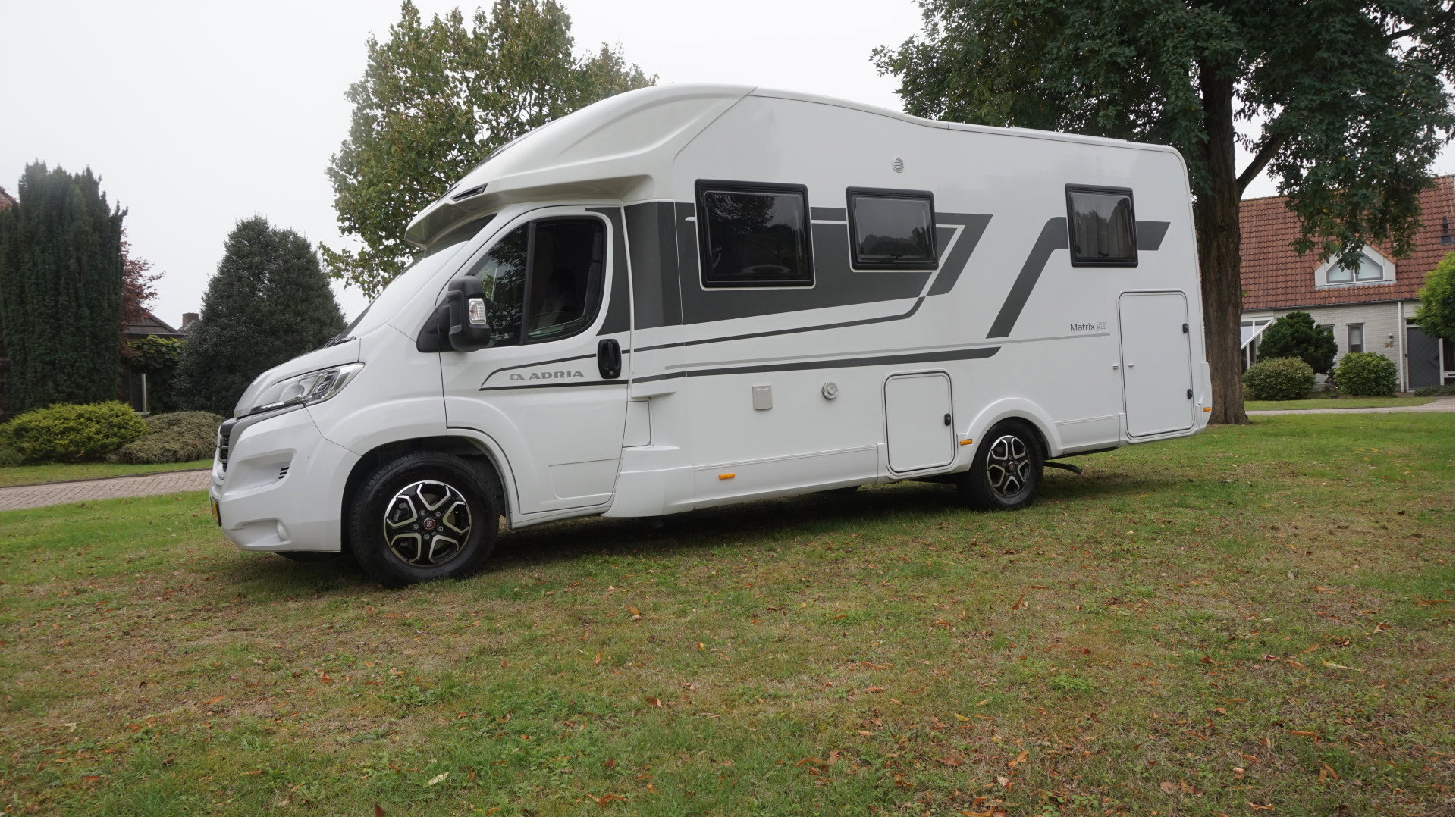 Adria MATRIX 670SC PLUS AUTOMAAT 141 pk Zonnepan. Electr. Fietsendrager / Hefbed 023 - foto 7