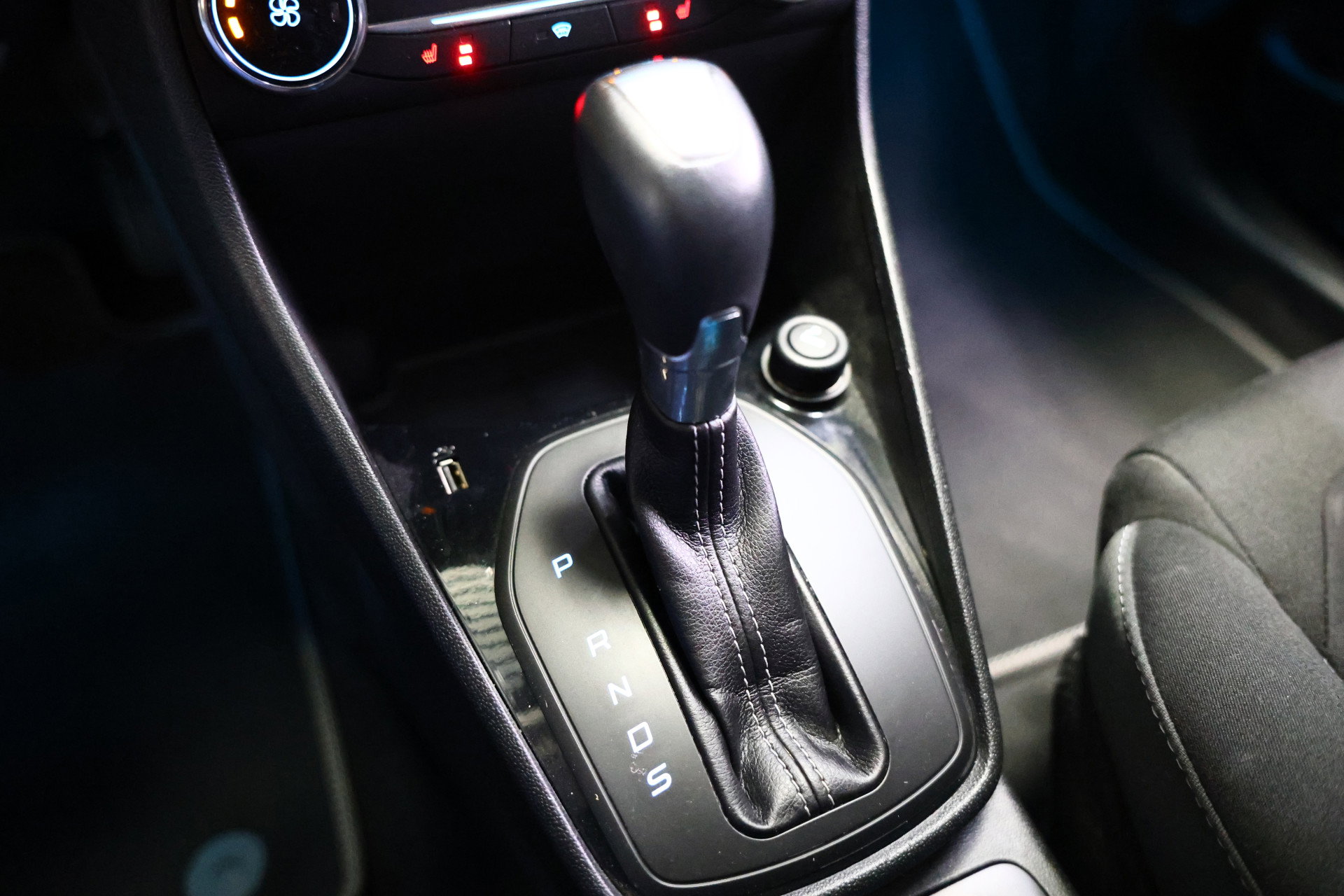 Ford 1.0 EcoBoost Titanium B&O NAVI CLIMA CARPLAY PDC StoelVW PDC PARKass. '18 - foto 23