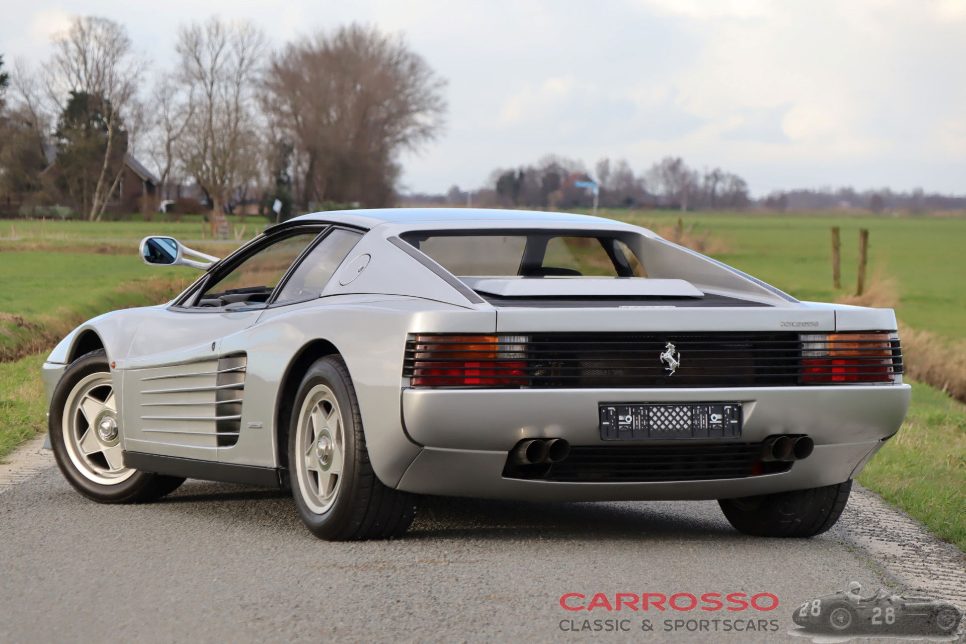 Ferrari Testarossa Monospecchio Monodado – Carrosso