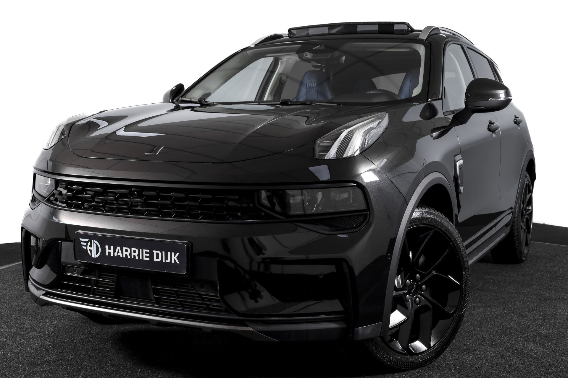 Lynk & Co - 01