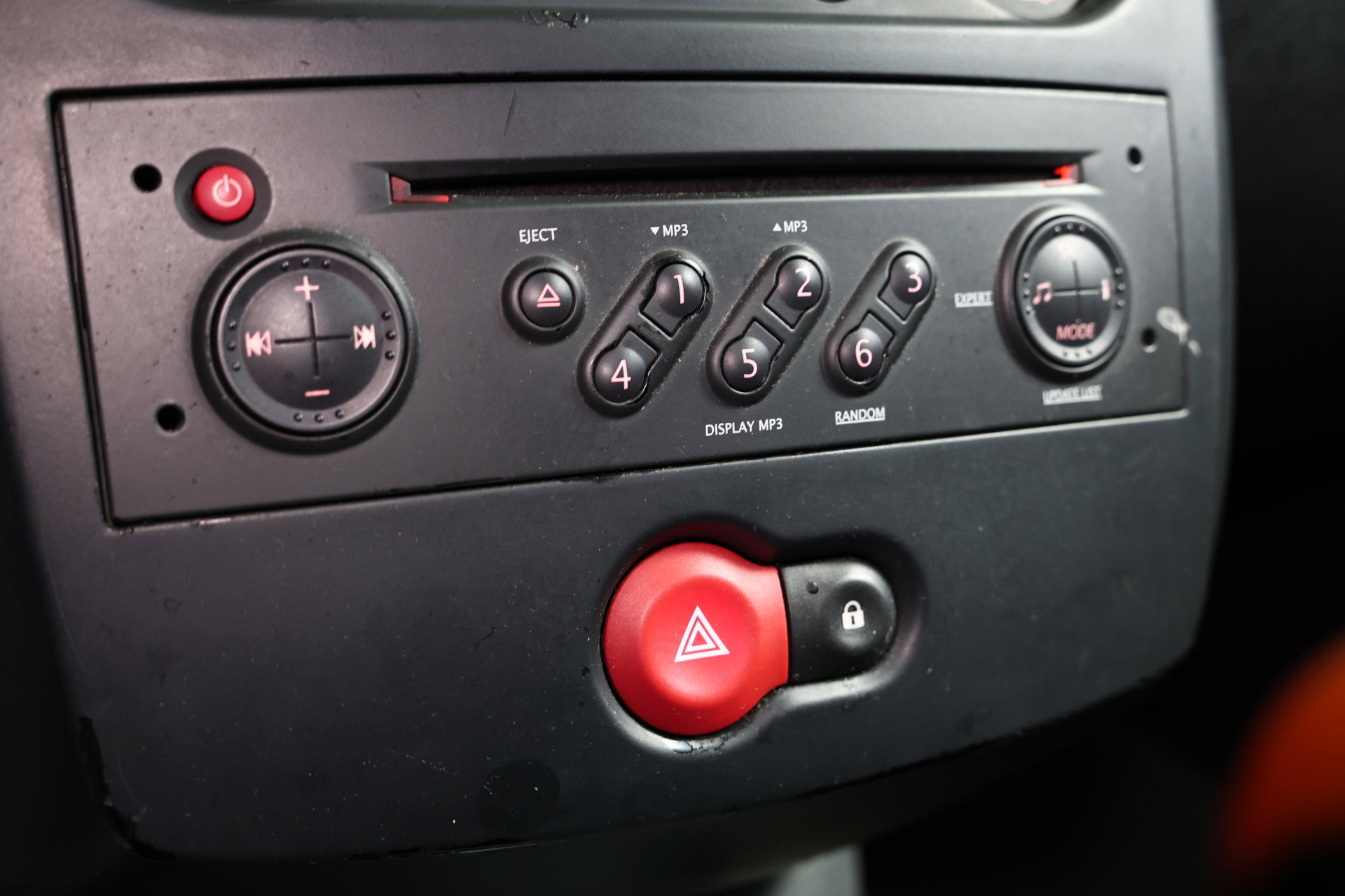 Renault 1.2 TCE Collection CRUISE AIRCO "09 - foto 20