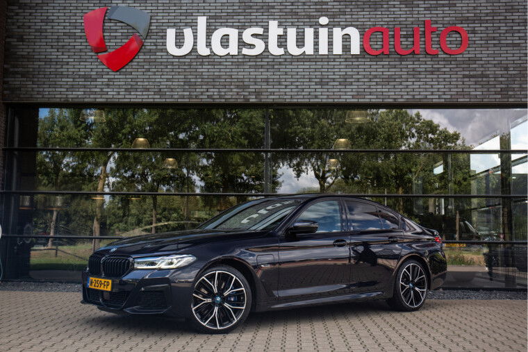 Foto van BMW 5 Serie 545e xDrive Business Edition Plus M-Sport