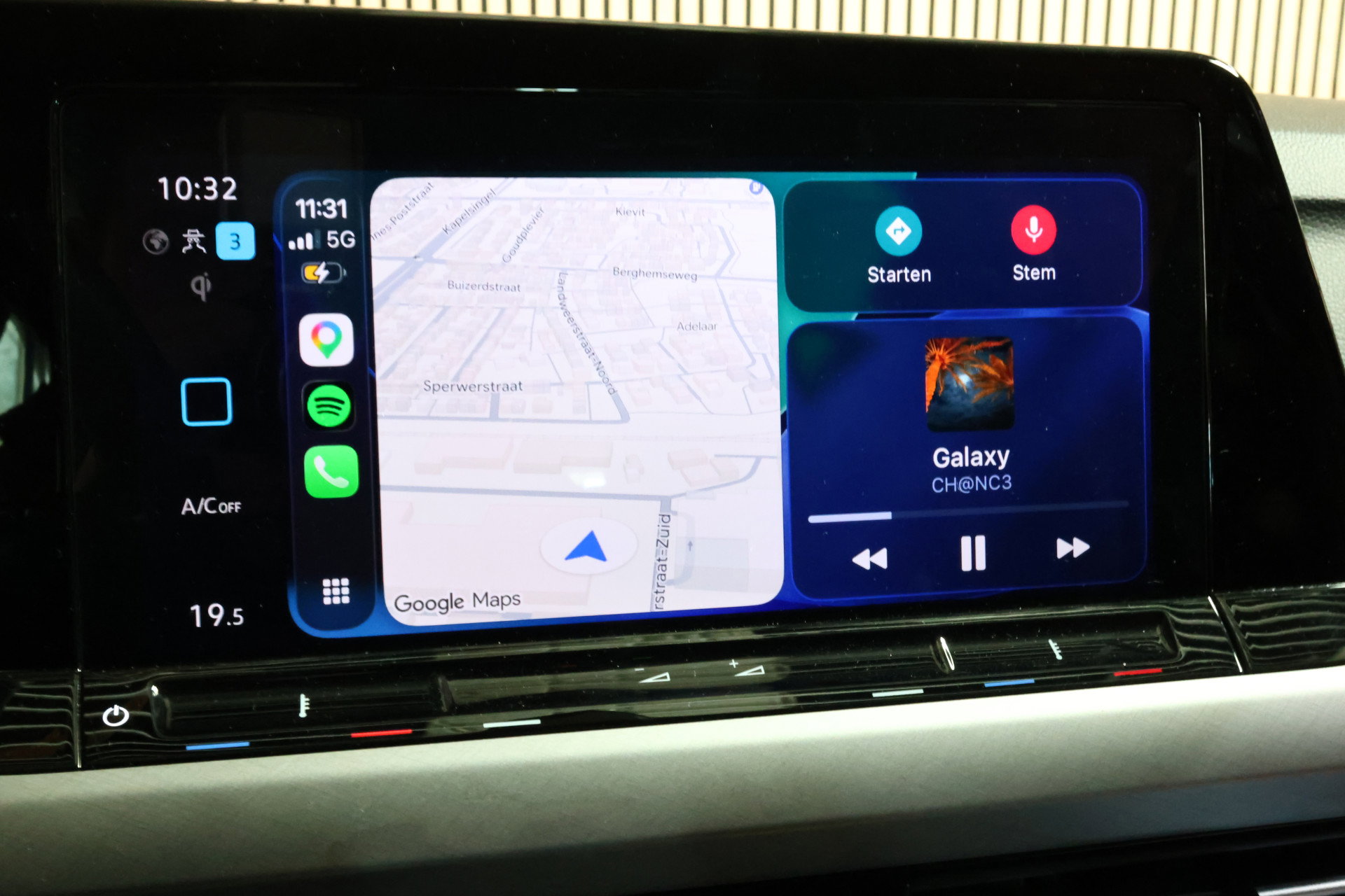 Volkswagen R line 1.0 eTsi AVM ACC CARPLAY CAMERA PDC '24 - foto 18