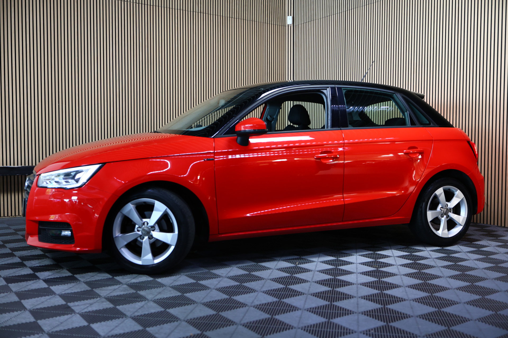 Audi 1.0 TFSI Pro Line AVM Automaat AIRCO NAVI CRUISE BT STOELVW "18 - foto 3
