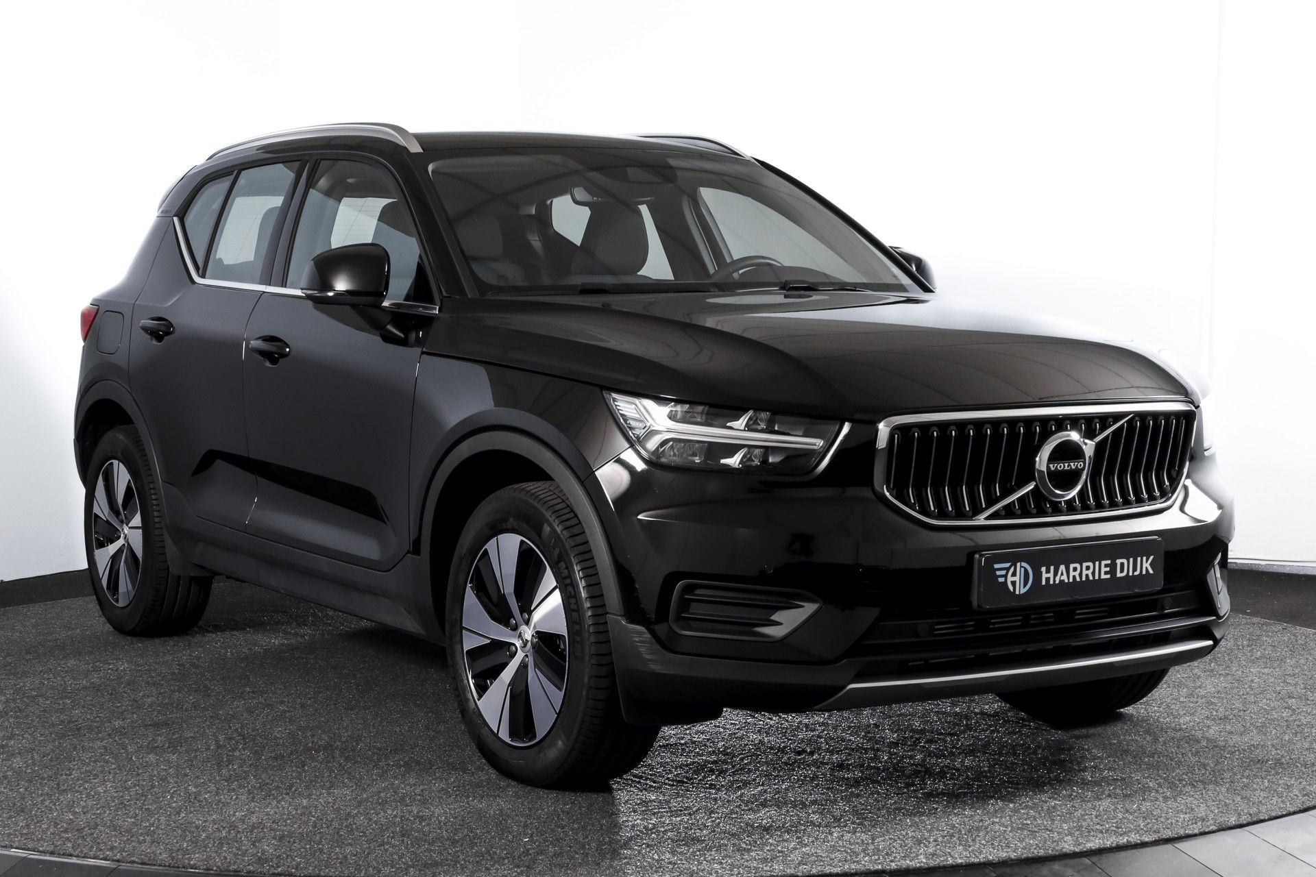 Volvo - XC40