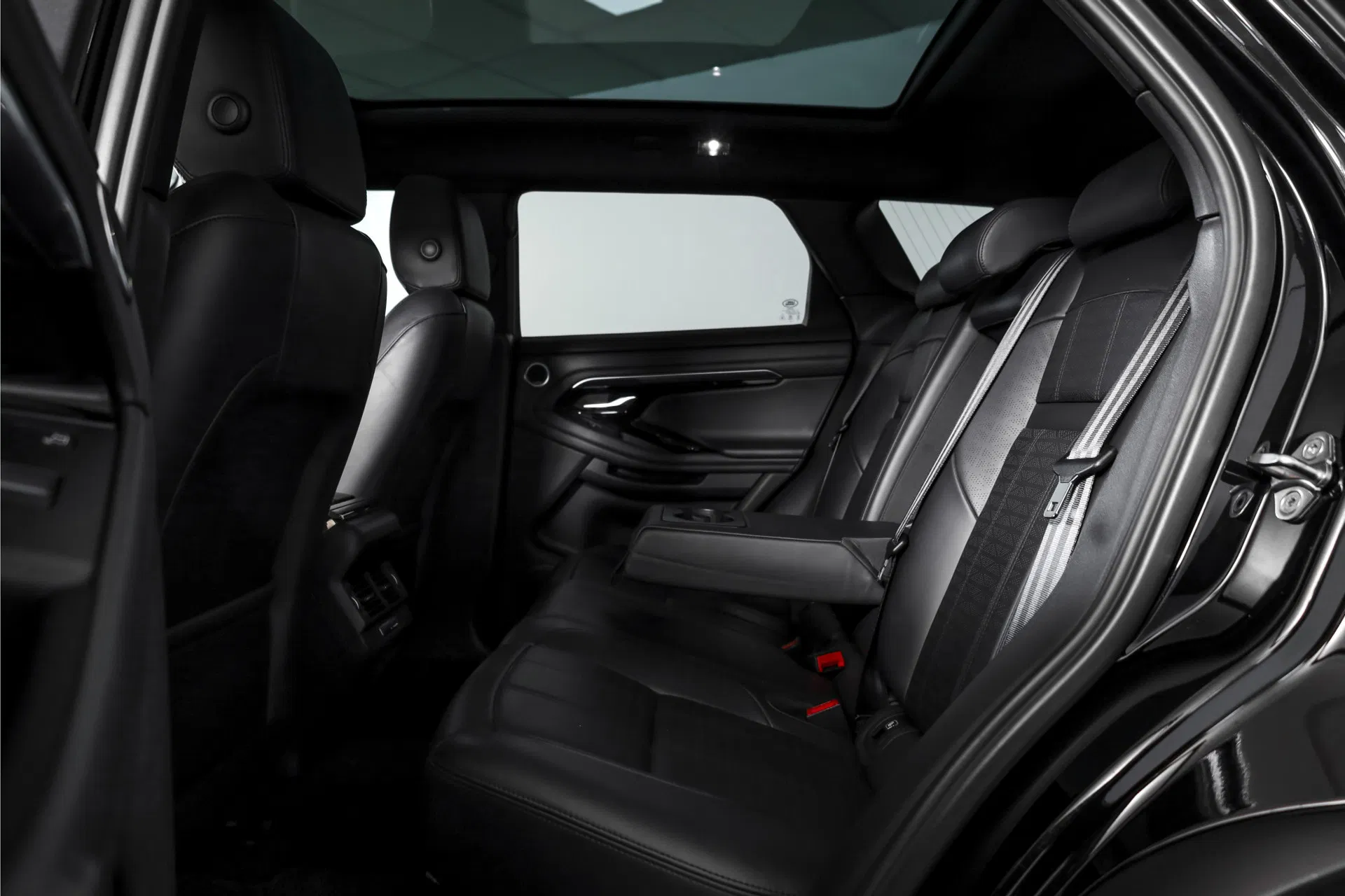 Land Rover - Range Rover Evoque