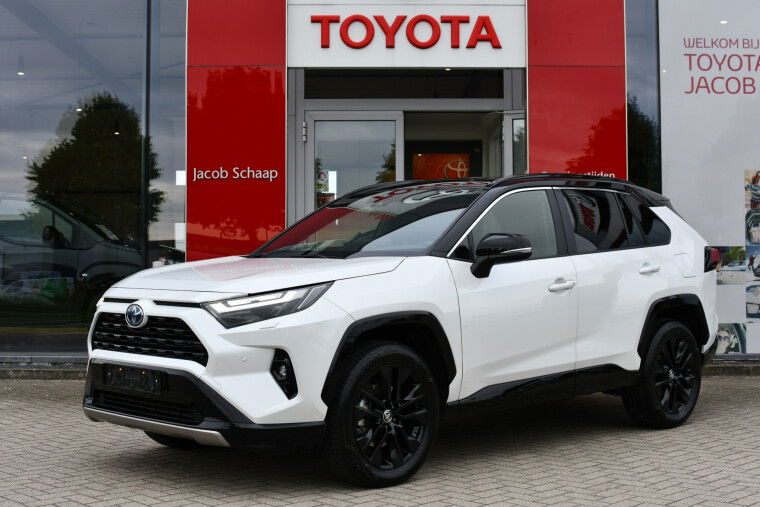 Foto van Toyota RAV4 2.5 Hybrid AWD Bi-Tone Limited Automaat 222pk