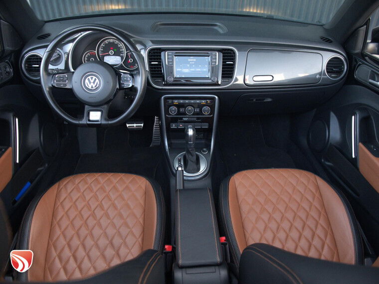Volkswagen Beetle Cabriolet 1.4 TSI Dune