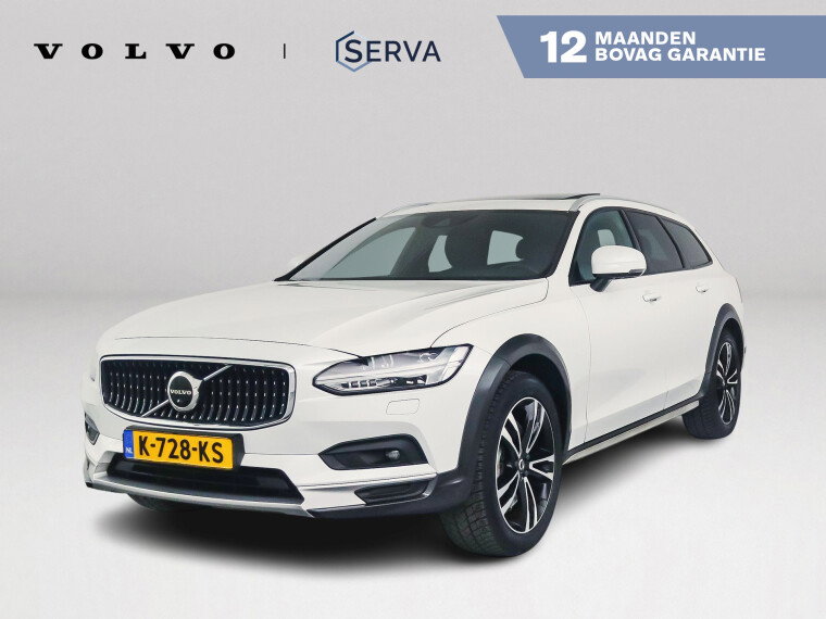 Foto van Volvo V90 Cross Country B5 AWD Pro | Panoramadak | 360° camera | Head-up display | Harman Kardon | Stoel- en stuurverwarming