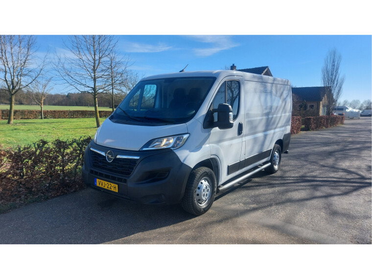 Foto van Opel Movano 2.2D 120 L1H1 3.3t