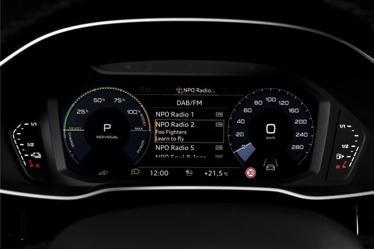 Audi - Q3