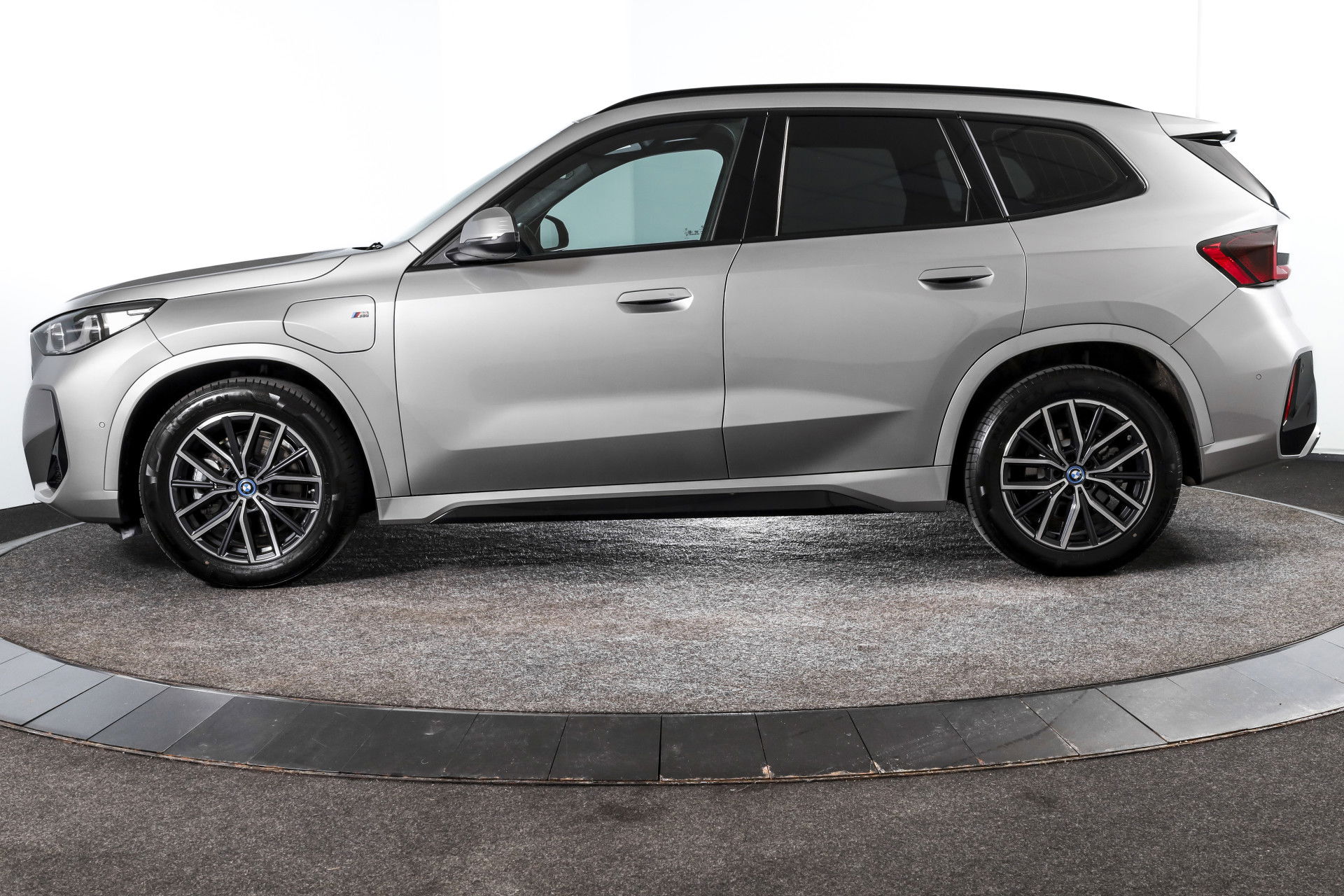 BMW - X1