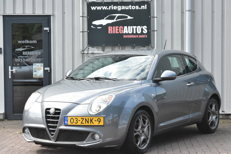 Foto van Alfa Romeo MiTo 0.9 TwinAir Distinctive – 2012 | Origineel Nederlandse auto | Distinctive uitvoering | Airco | Leuke auto
