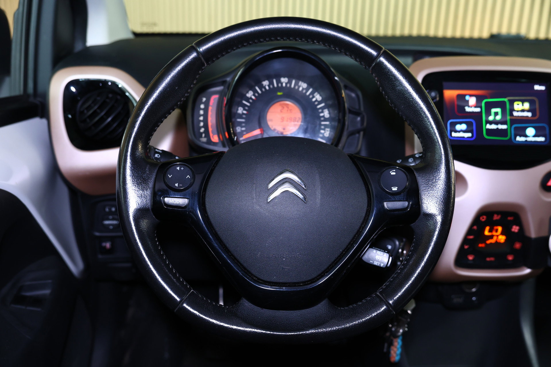 Citroën 1.0 VTi Elle AVM CARPLAY NAVI CLIMA CAMERA CRUISE BT 2018 - foto 30