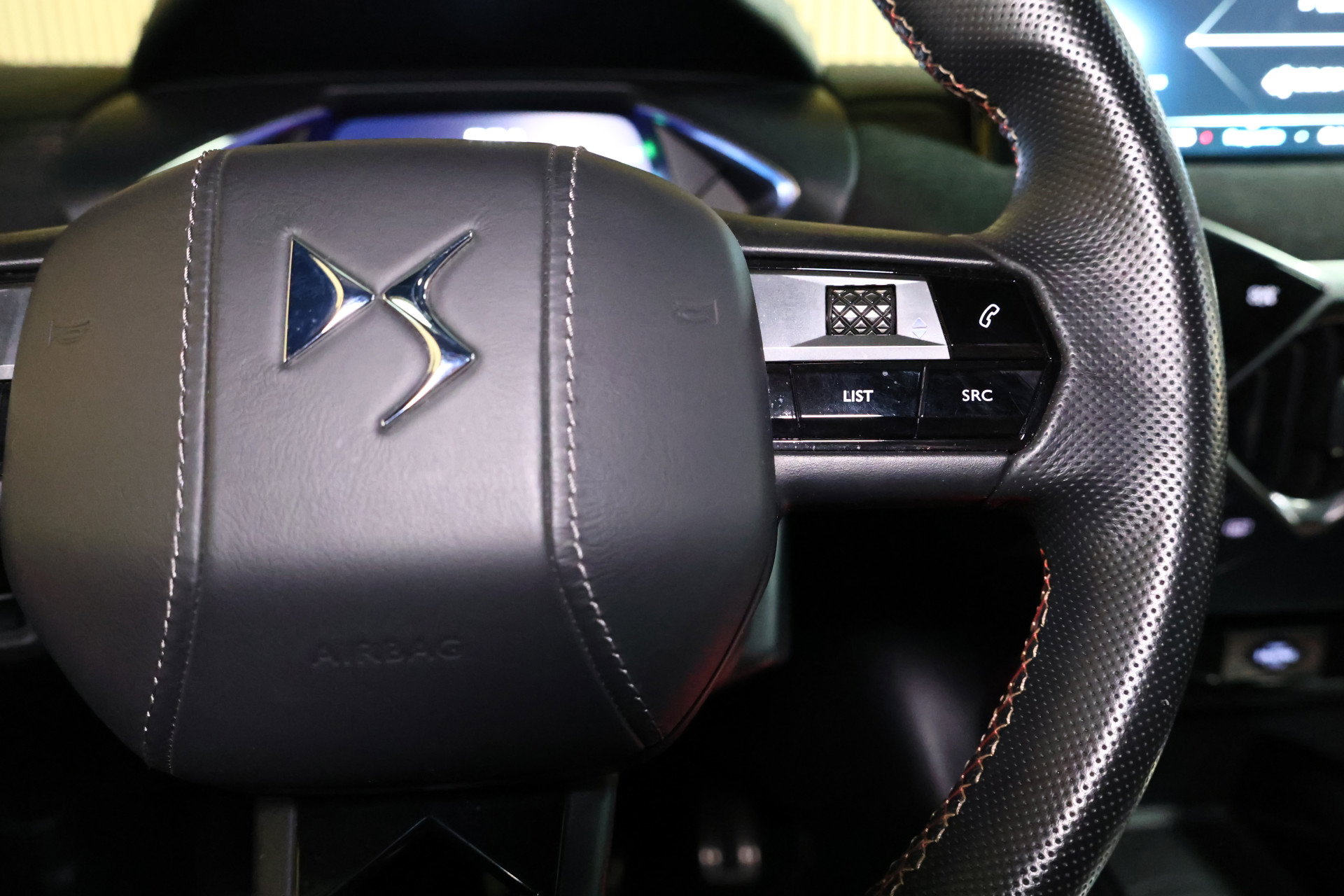 DS Crossback E-Tense PERFORMANCE AVM VIRTUAL NAVI HEADUP CLIMA STOELVW PARKASS. "20 - foto 20