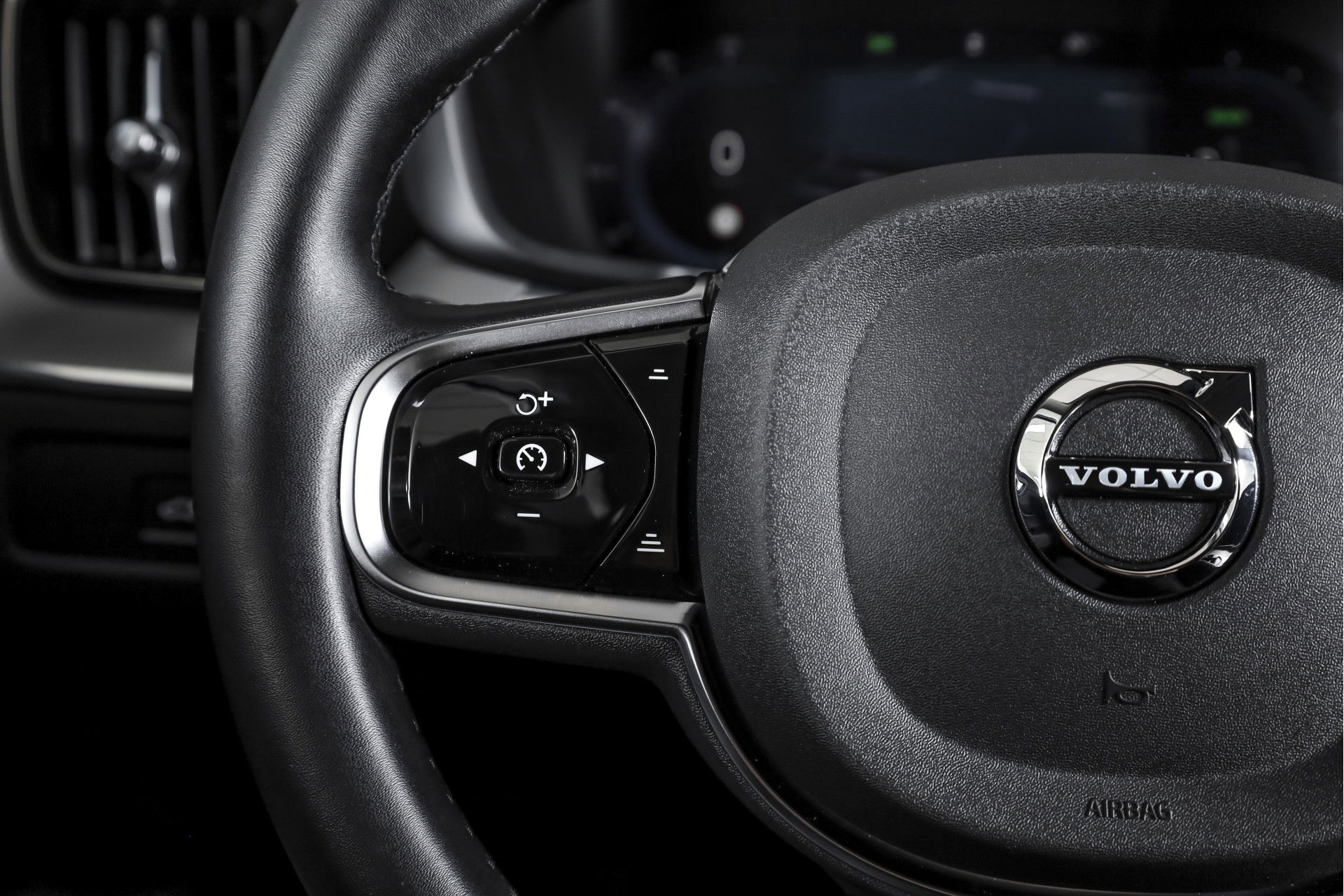Volvo - XC60
