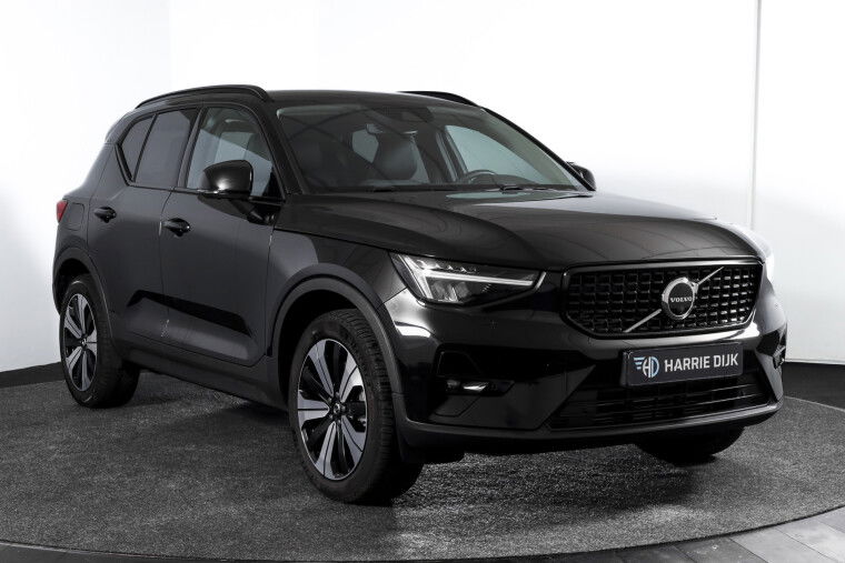 Volvo - XC40
