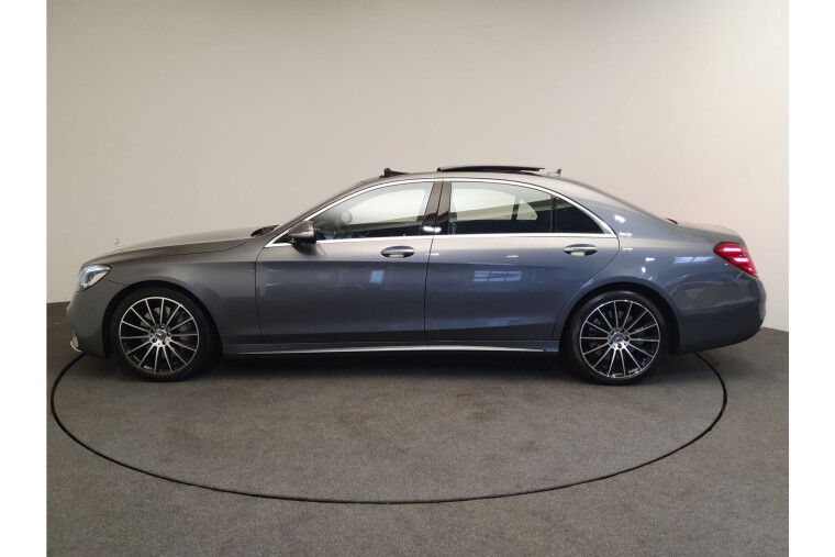 Mercedes-Benz S-Klasse 560 4Matic Lang 4 444