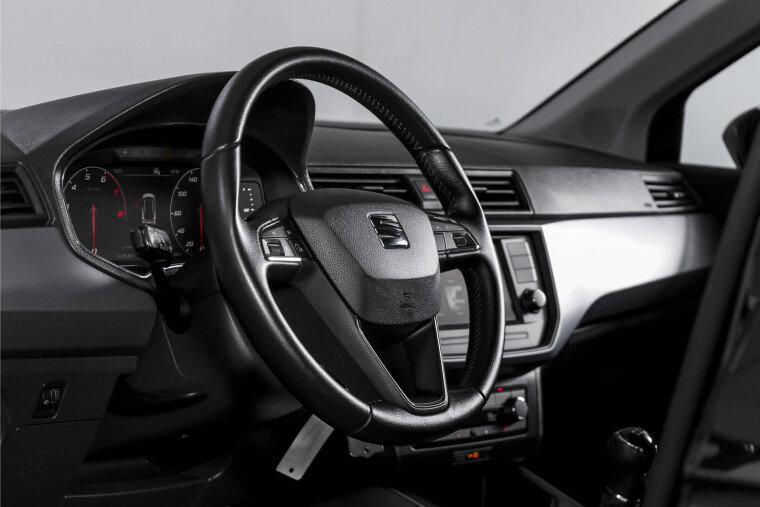 SEAT - Arona