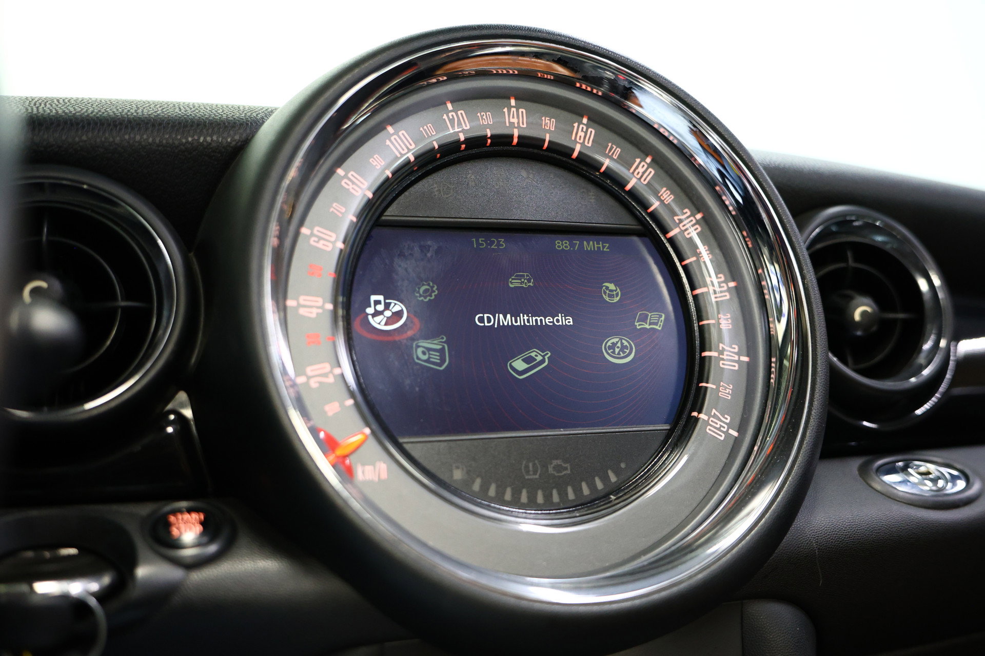 MINI 1.6 AUTOMAAT Chili LEDER NAVI BT STOELVW PDC '15 - foto 16