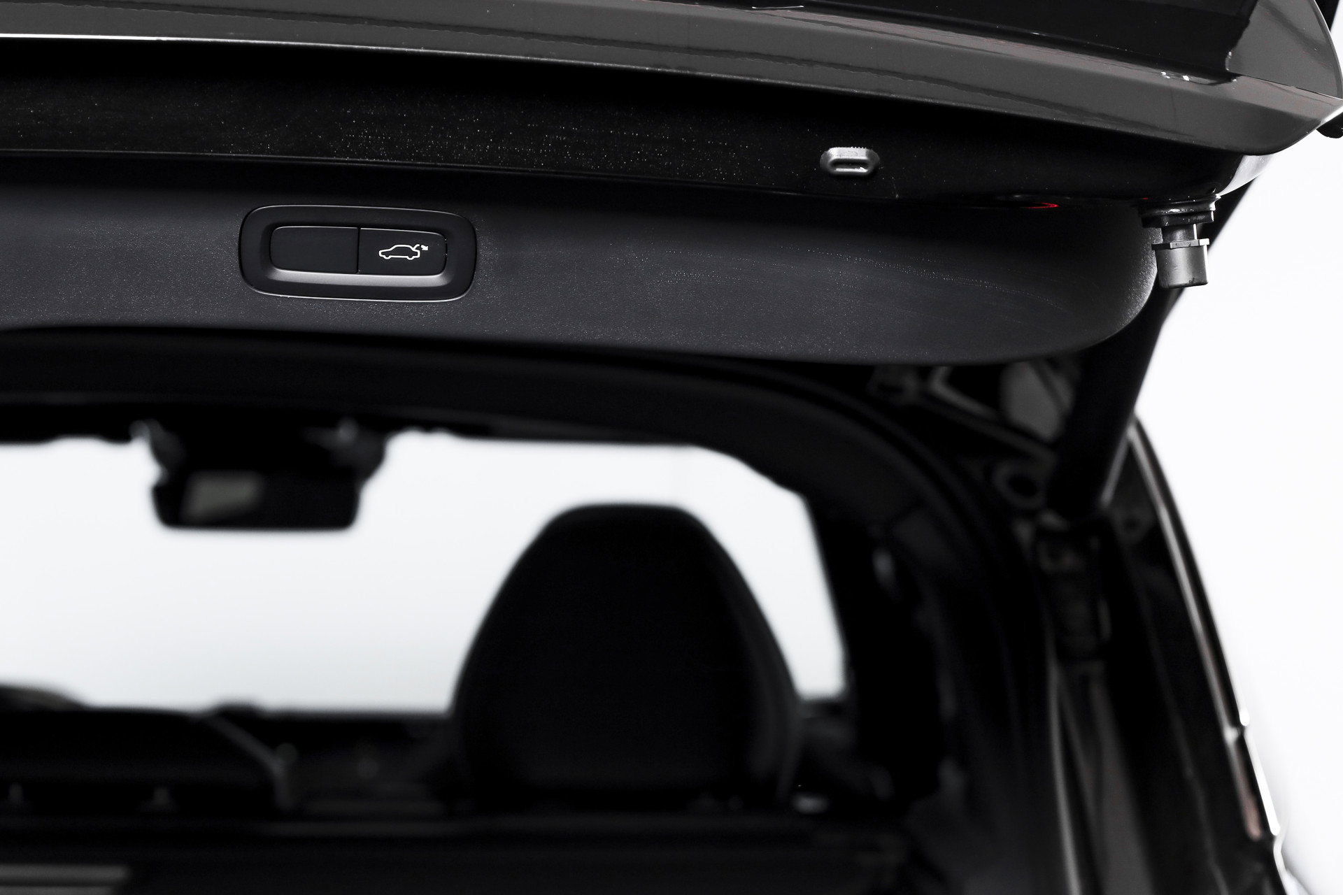 Lynk & Co - 01
