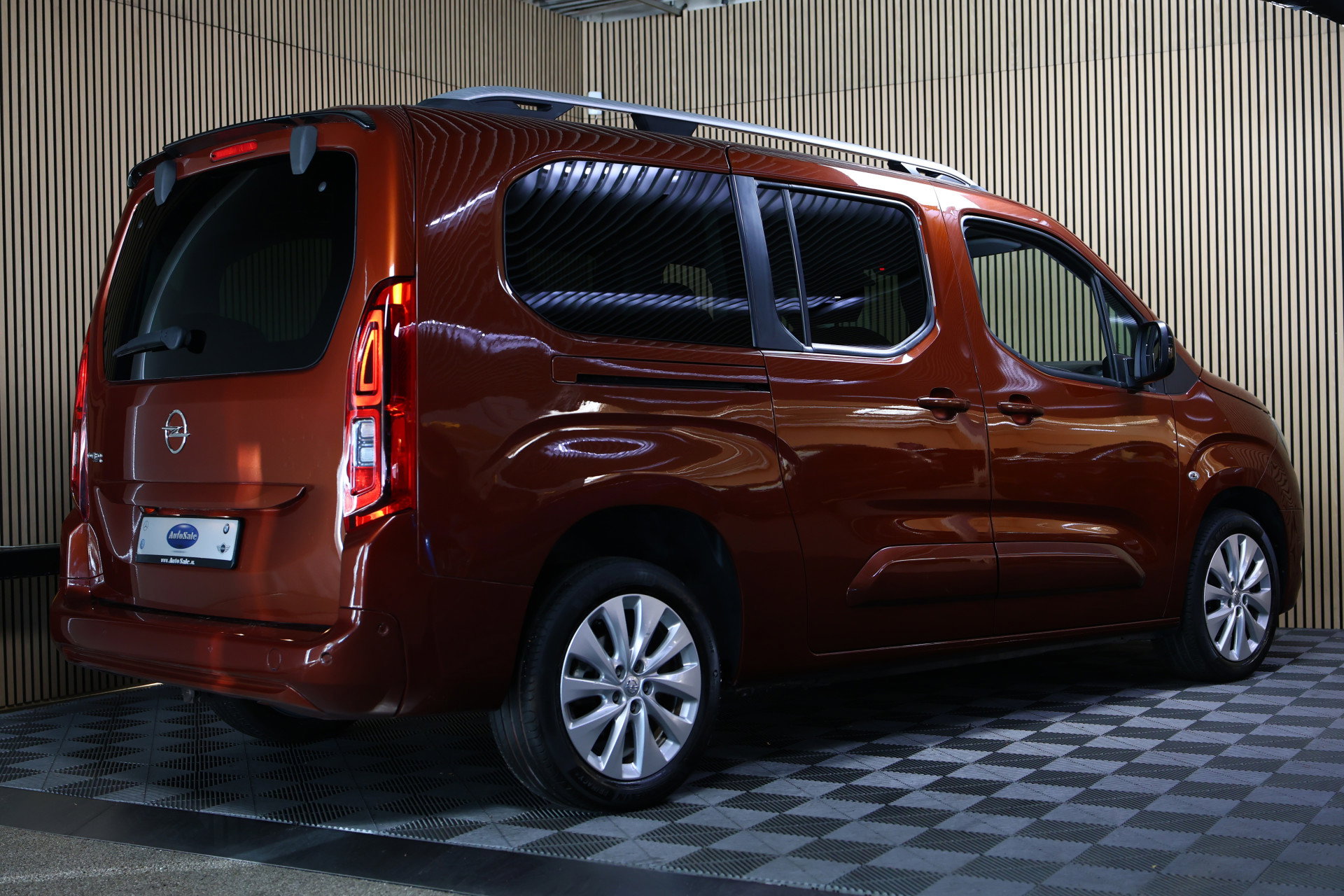 Opel Combo 1.2 Turbo Innovation XL 7pers AUTOM NAVI Carplay TREKH 360 Cam L2H1 '21 - foto 6