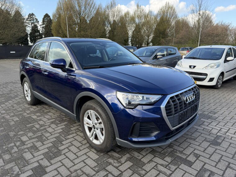 Audi Q3 45 TFSI e edition
