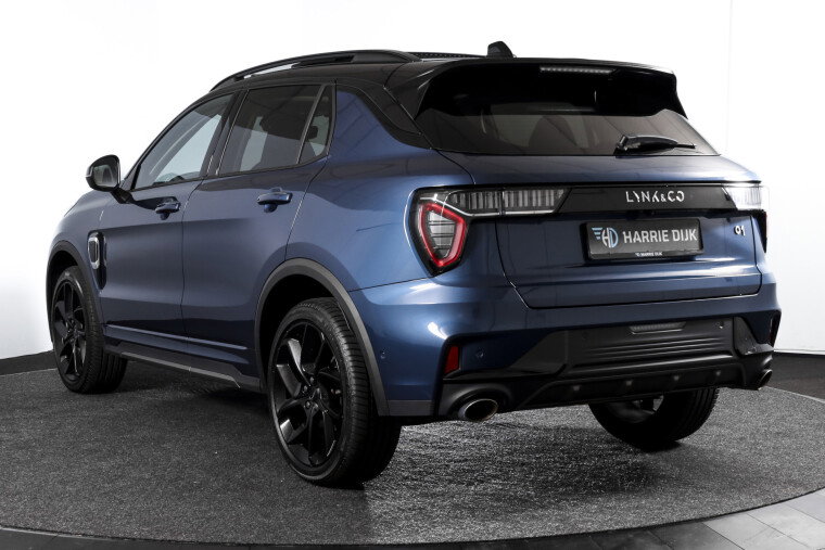 Lynk & Co - 01