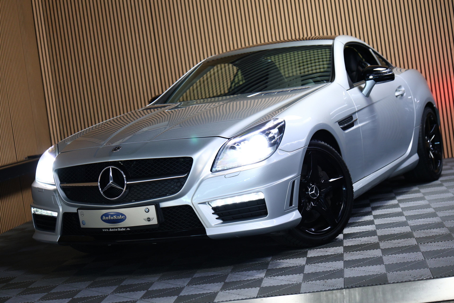 Mercedes-Benz 250 AMG AUT NAVI PANO AIRSCARF STOELVW ECC "11 - foto 10