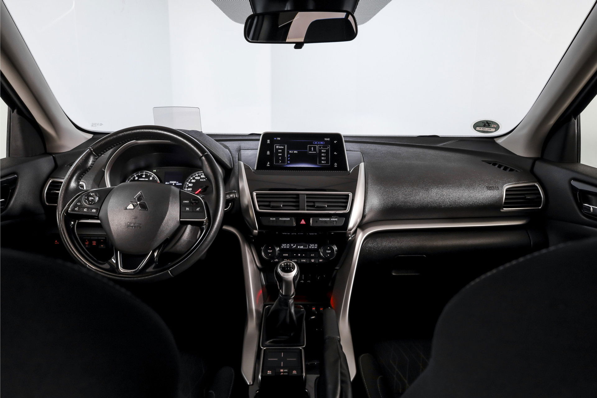 Mitsubishi - Eclipse Cross