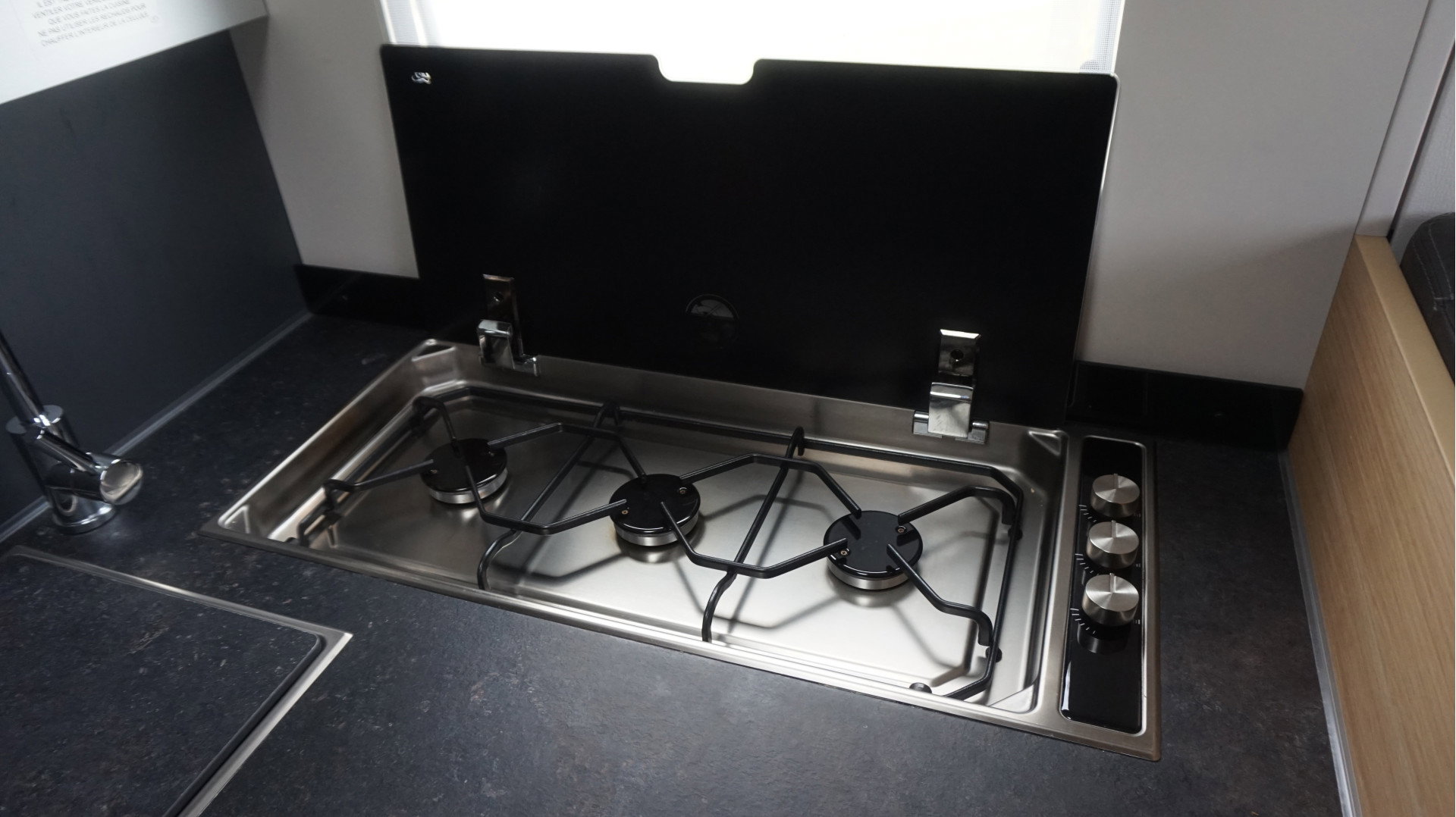 Adria MATRIX 670SC PLUS AUTOMAAT 141 pk Zonnepan. Electr. Fietsendrager / Hefbed 023 - foto 56