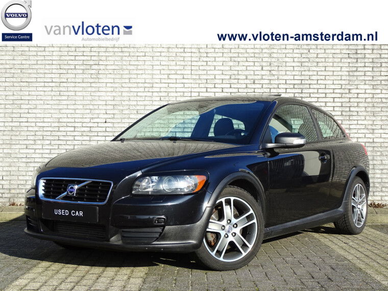 Foto van Volvo C30 2.5 T5 Momentum | Automaat | Trekhaak | Schuifdak | Youngtimer