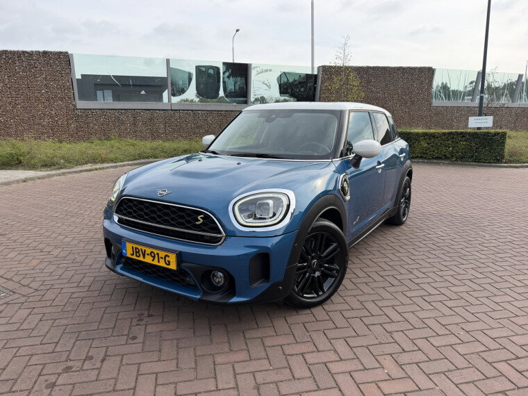 Foto van MINI Countryman Cooper SE ALL4 Pepper
