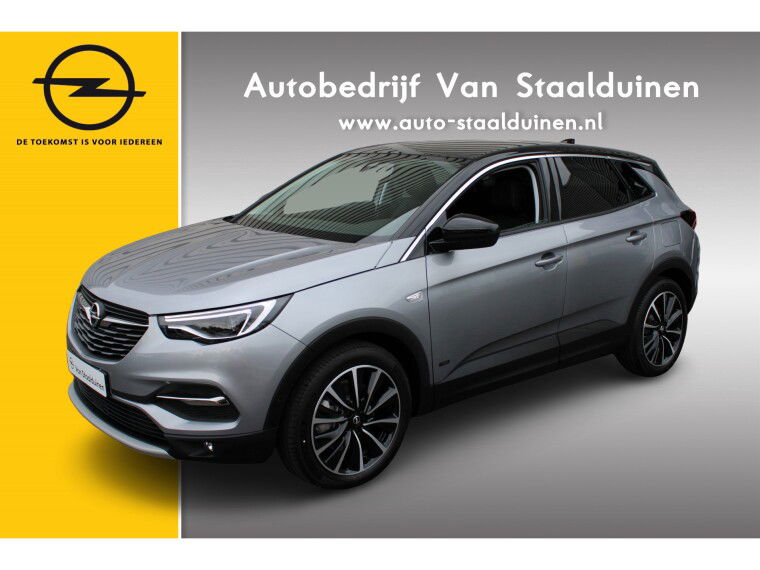 Foto van Opel Grandland X 1.6 Turbo Hybrid Ultimate