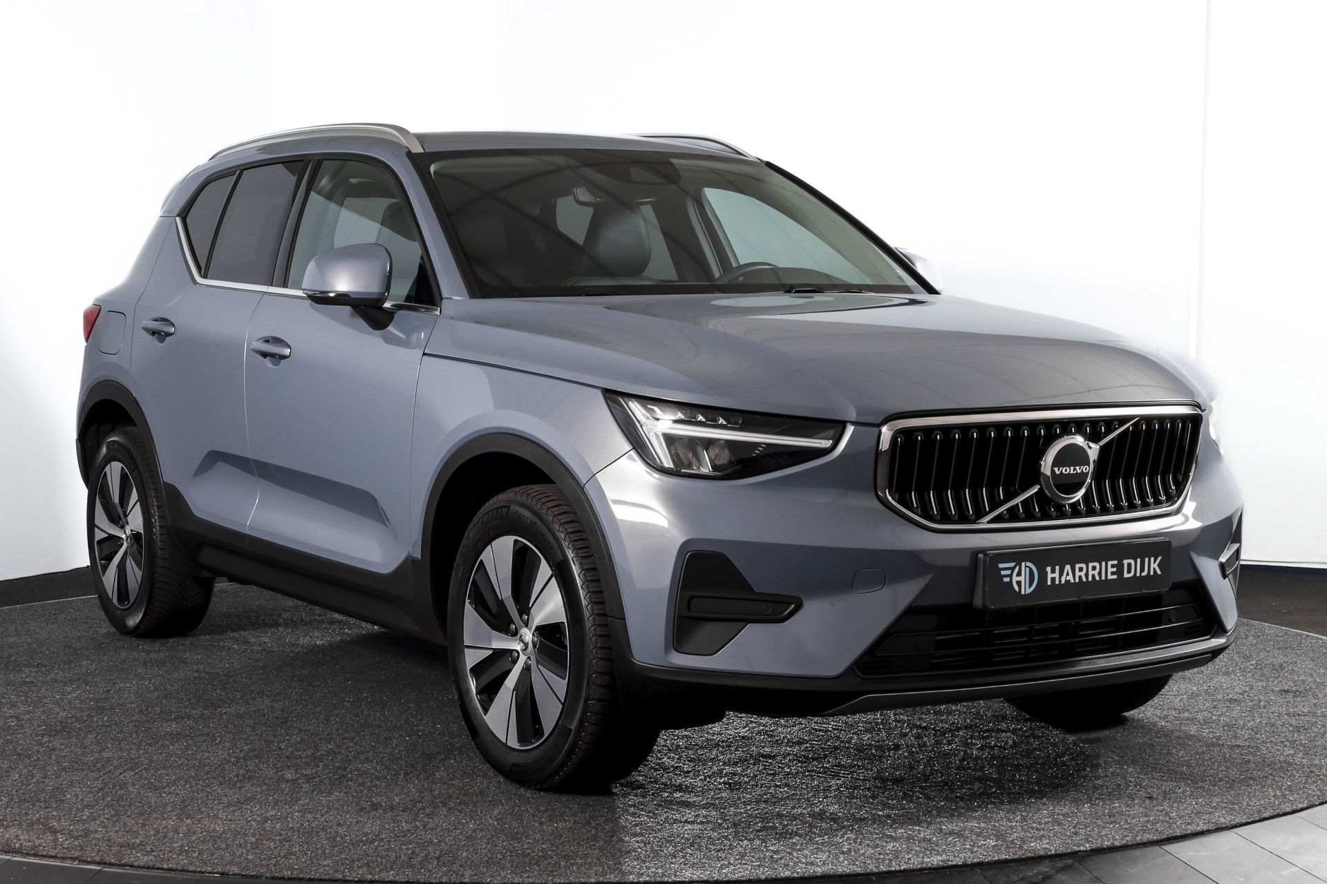 Volvo - XC40