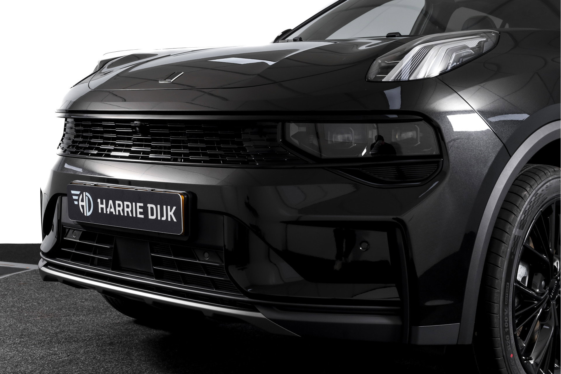Lynk & Co - 01