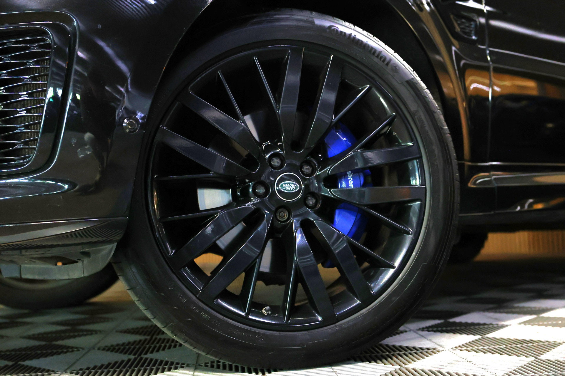 Land Rover 5.0 V8 Supercharged SVR Carbon Edition AVM Full Option! - foto 4