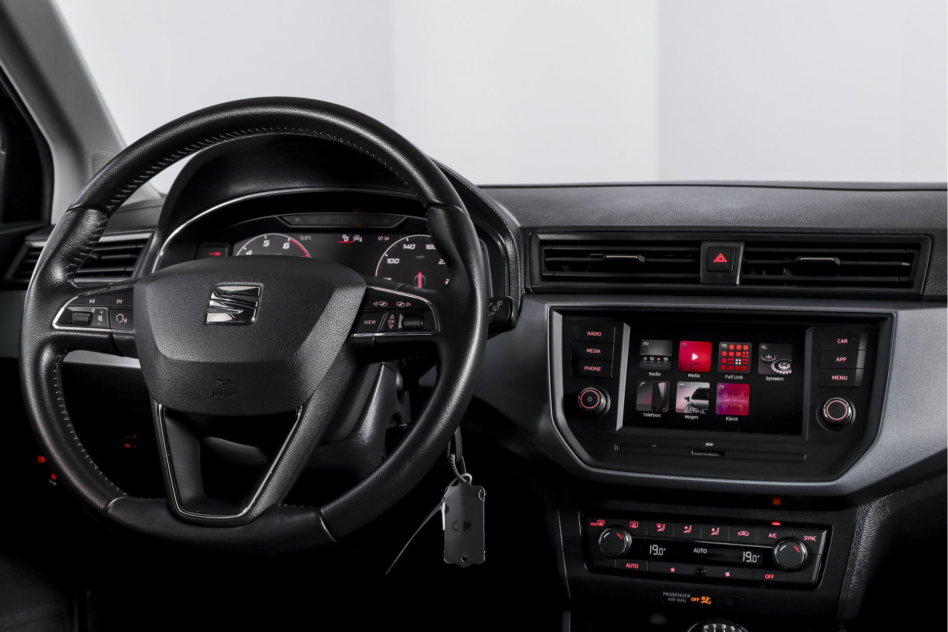 SEAT - Arona