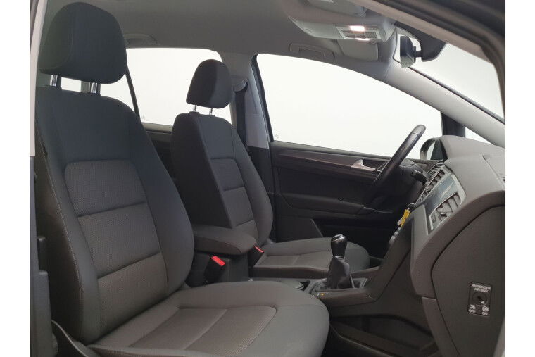 Volkswagen Golf Sportsvan 1.0 TSI 110PK Trekhaak, Parkeer sensoren, Navi