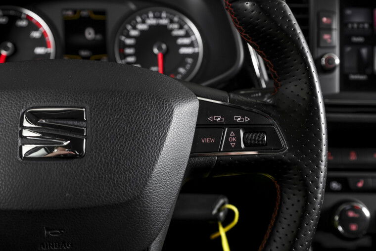 SEAT - Leon