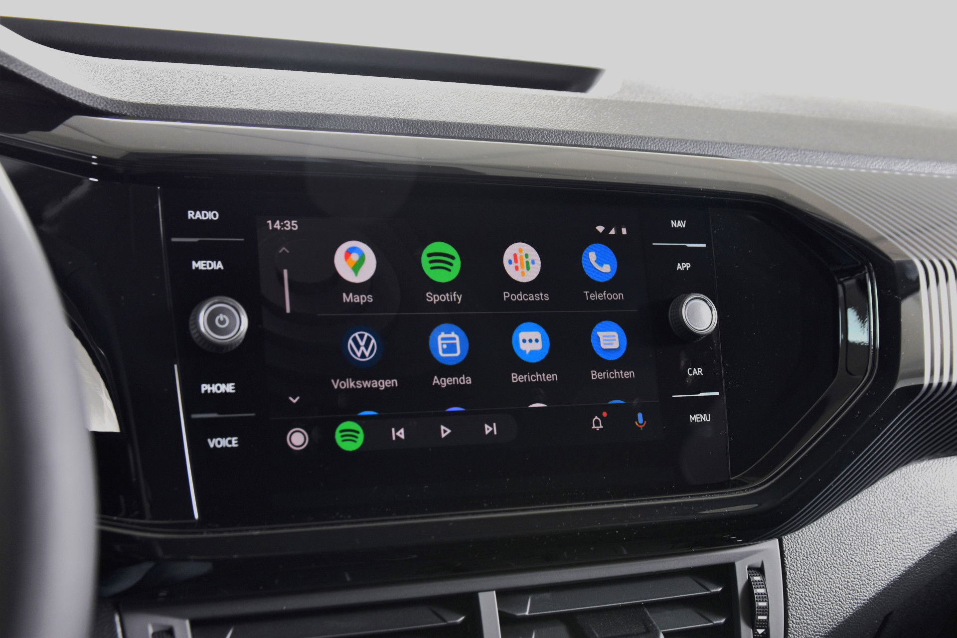 Volkswagen - T-Cross