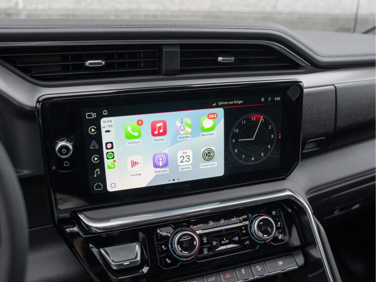 Apple carplay