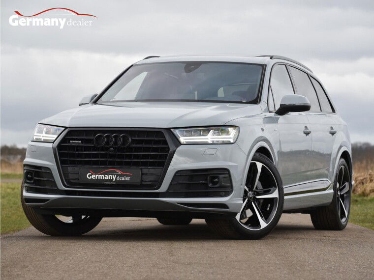 Audi Q7 3.0TDI Quattro S-line Black Optic 7p