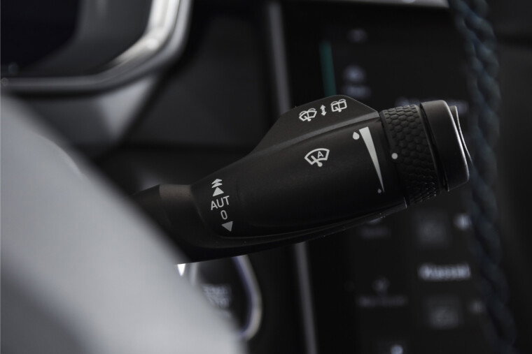 Lynk & Co - 01