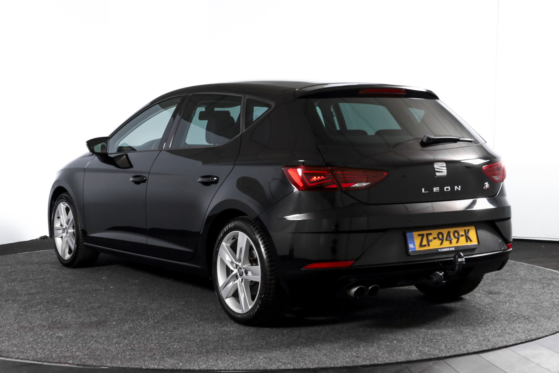 SEAT - Leon