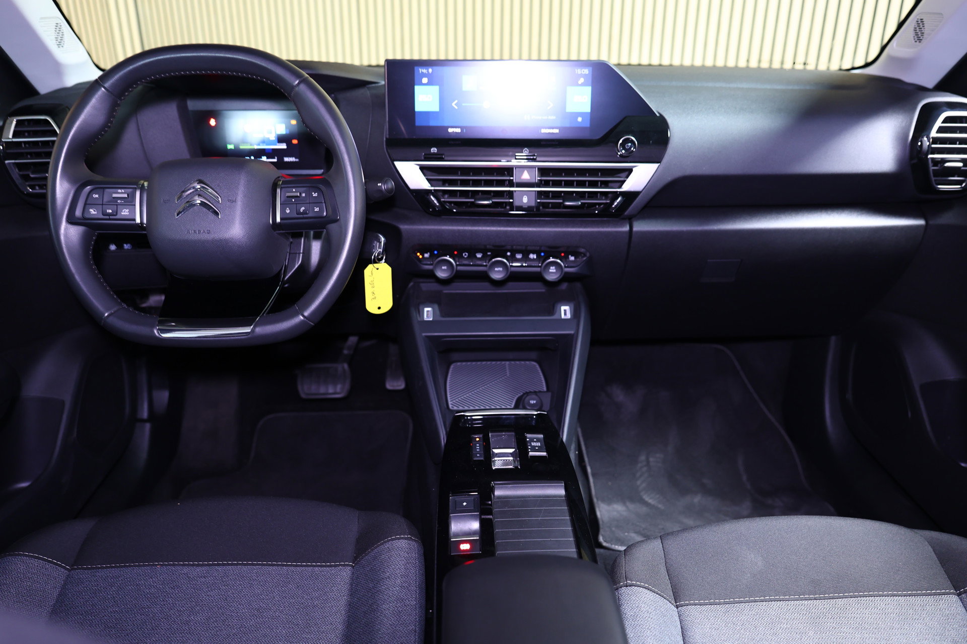 Citroën Shine 50 kWh CARPLAY CLIMA CAMERA NAVI VIRTUAL CRUISE LANE STOELVW '21 - foto 2