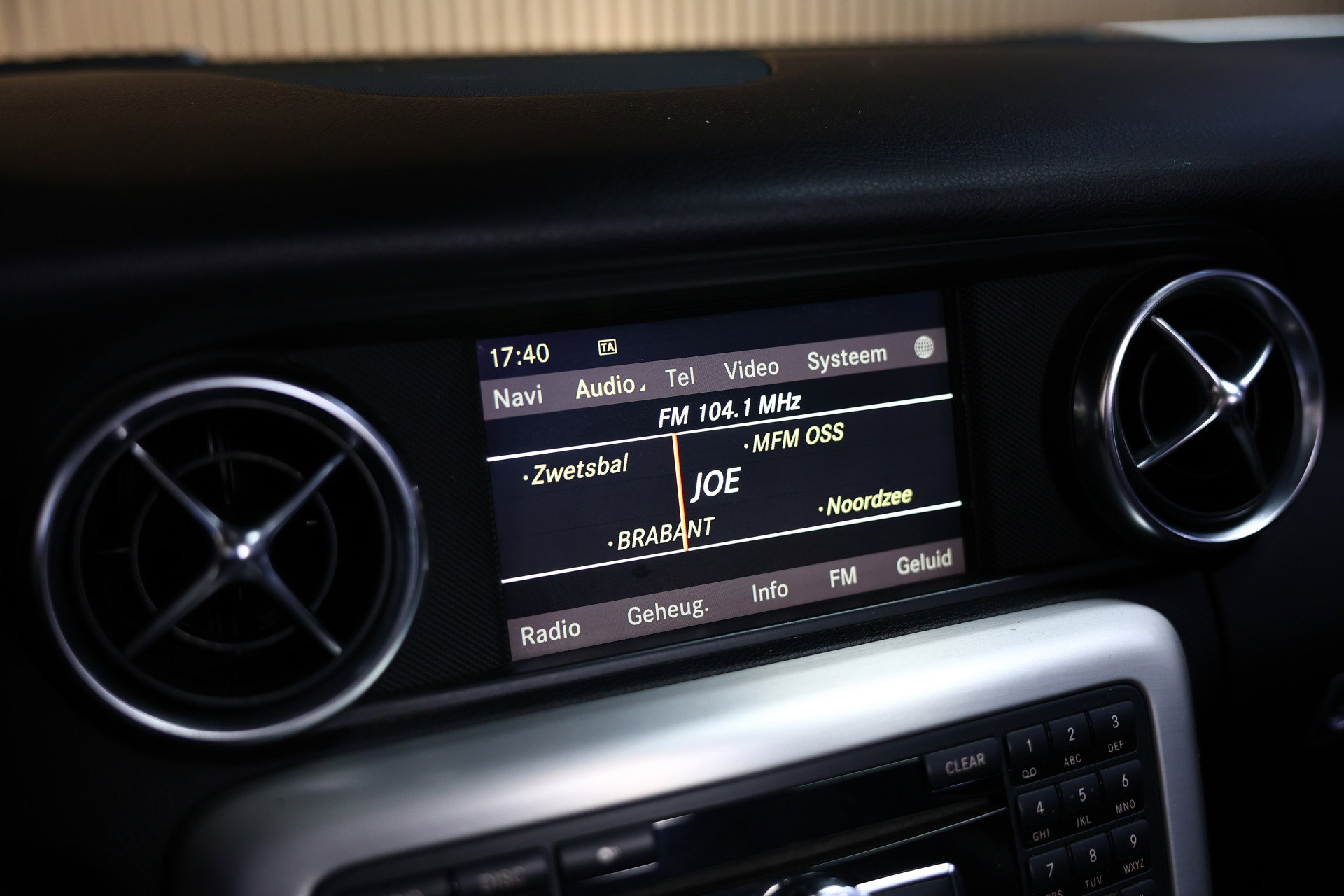 Mercedes-Benz 250 AMG AUT NAVI PANO AIRSCARF STOELVW ECC "11 - foto 30